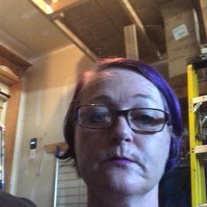 Meet your Posher, Leanne